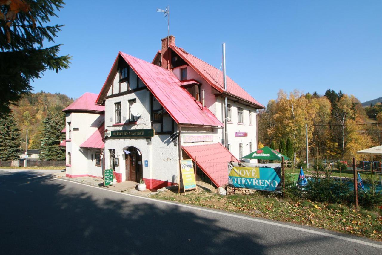 Penzion Paseky U Zapadlych Vlastencu Ngoại thất bức ảnh